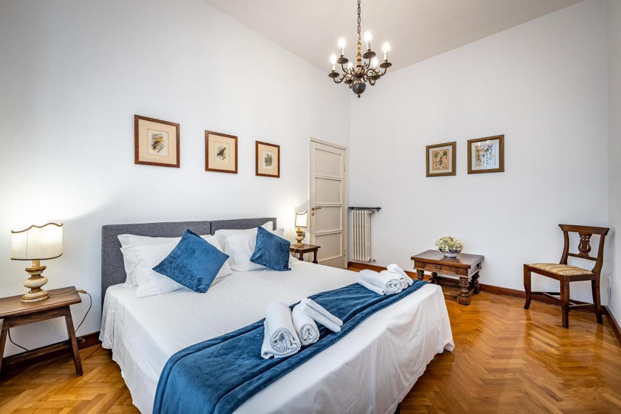 Yid Leopolda Few Minutes From Station Florencia
